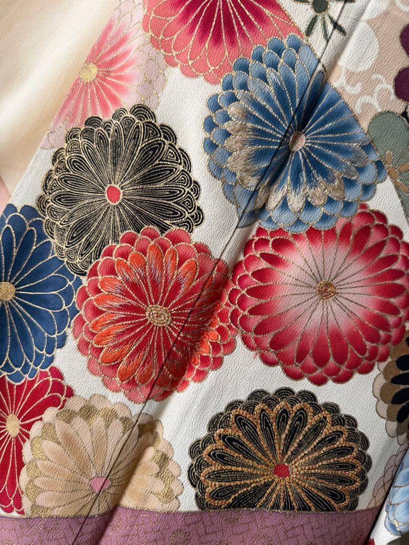 振袖フルセット ベージュホワイト 古典柄 金彩 手刺繍