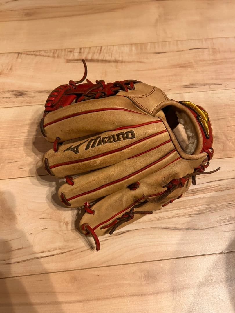 ミズノプロ　軟式　内野手　サイズ9 ベージュ/赤