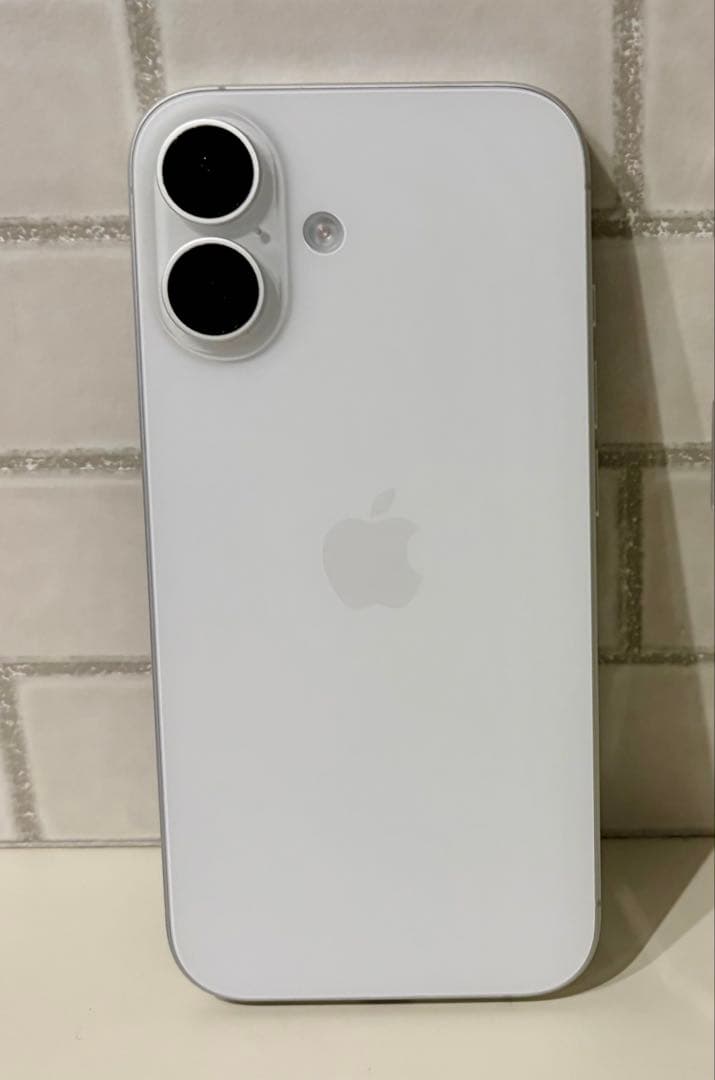 【美品】iPhone16 128GB ホワイト SIMフリー 液晶・外装傷なし