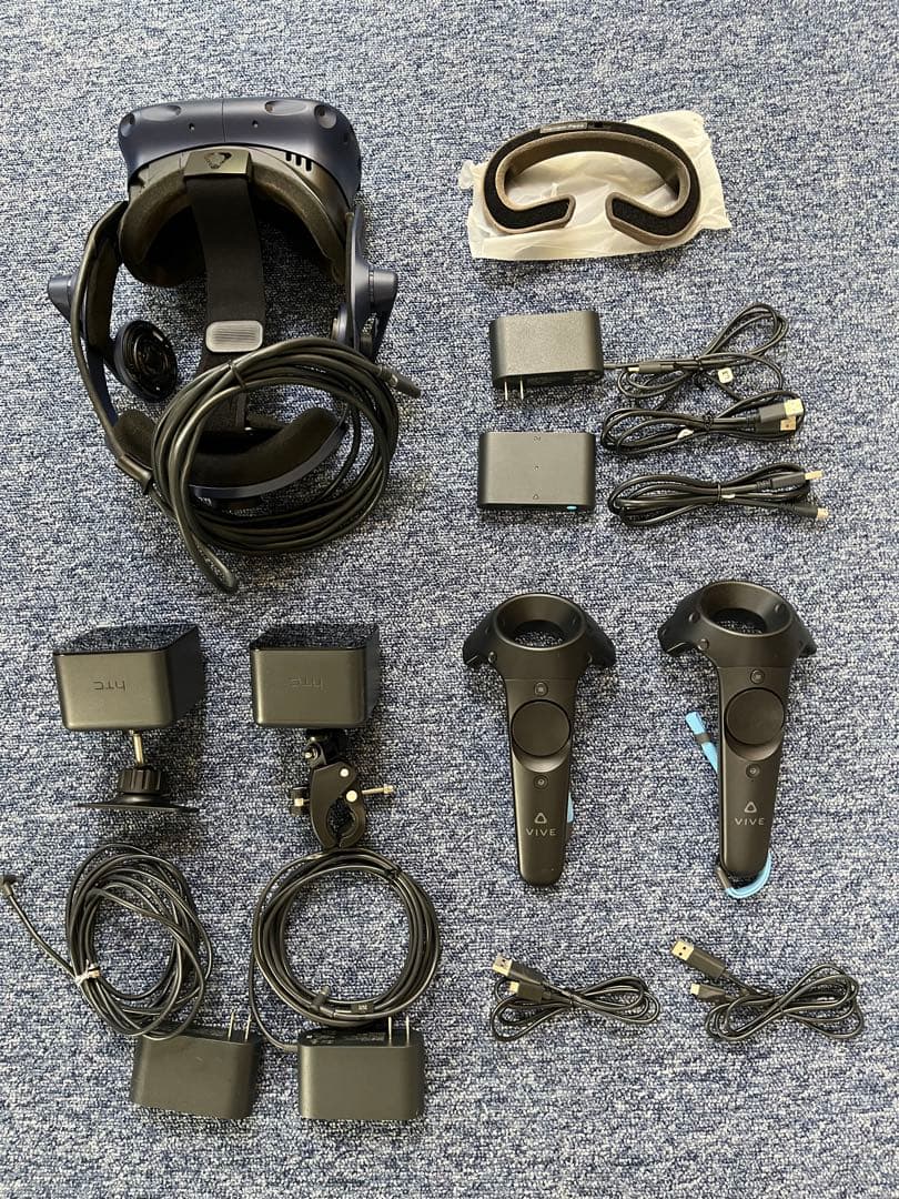 VIVE Pro VRヘッドセット＋ベースステーション＋コントローラーセット
