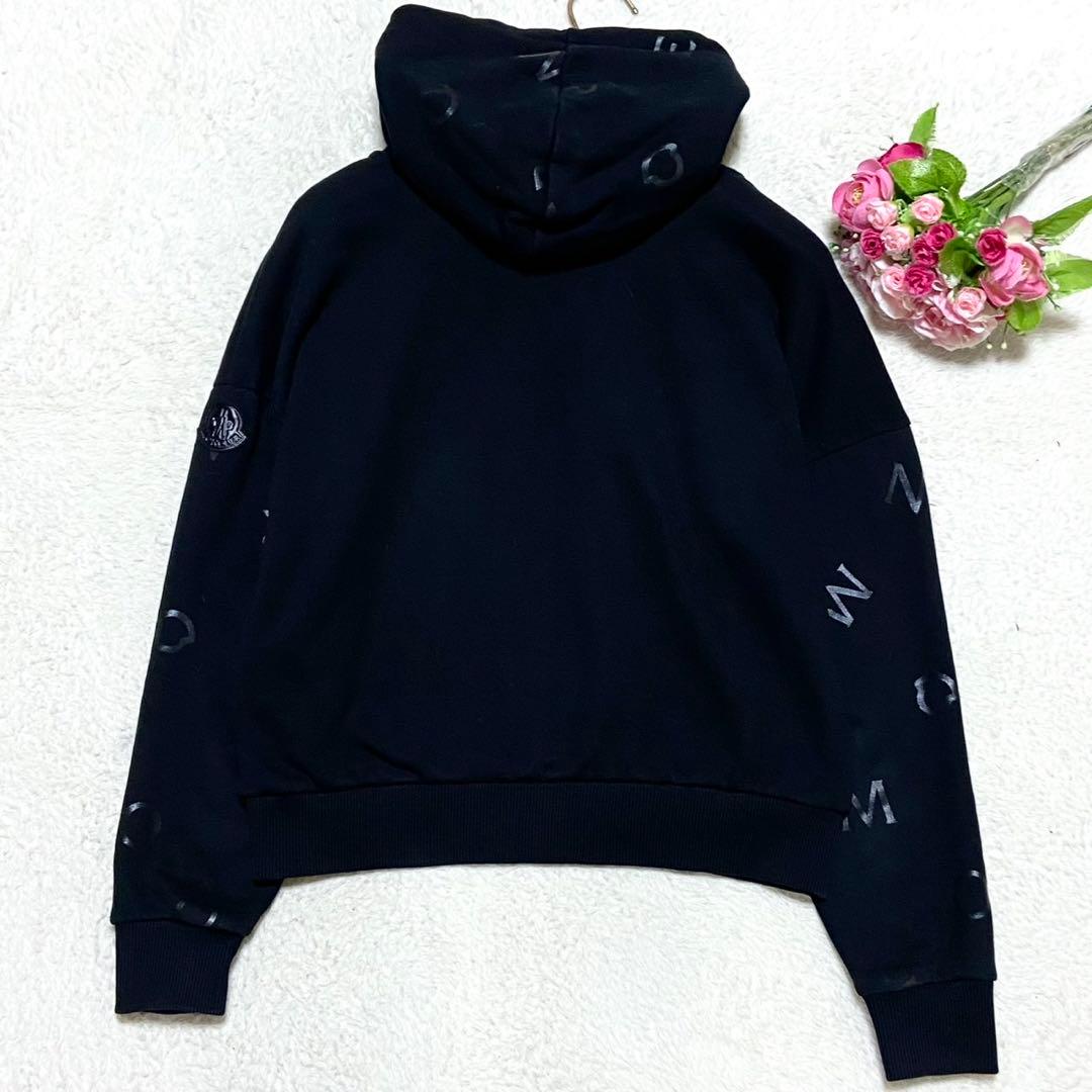 【美品】モンクレール パーカー ブラック Sサイズ相当 レディース