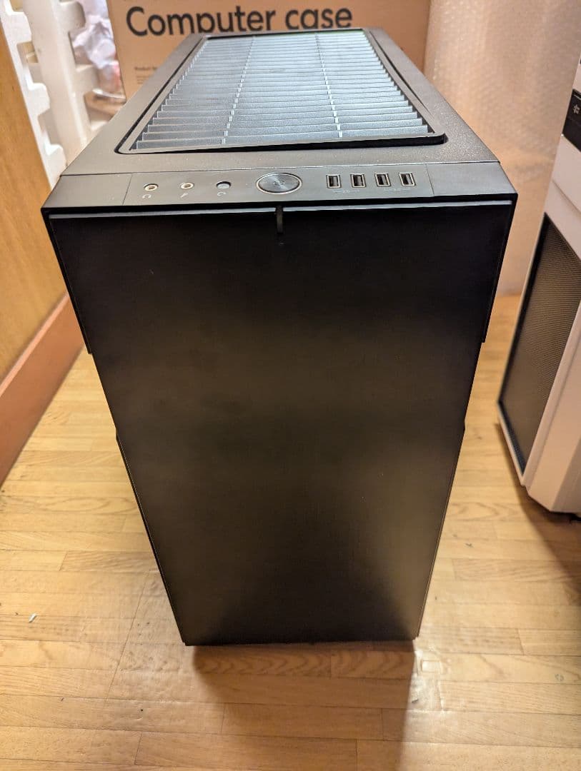 ゲーミングPC CPU i7 10700KF SSD新品 512GB