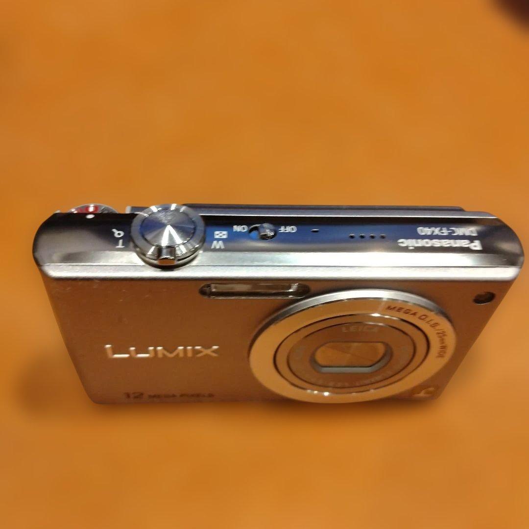 Panasonic　DMC-FX40 デジタルカメラ　シルバー　LUMIX