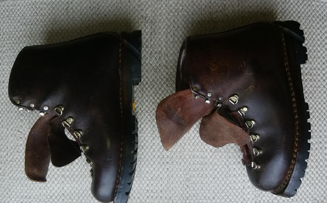 ドロミテ製本革スキー兼用靴　春スキーツアーに最適（ビンテージ品）