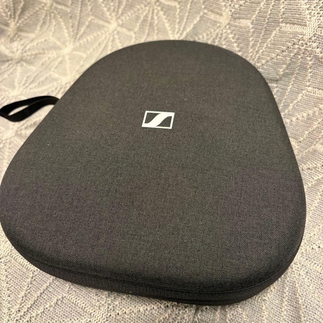 【美品】Sennheiser Momentum 4 + 予備イヤーパッド＆カバー