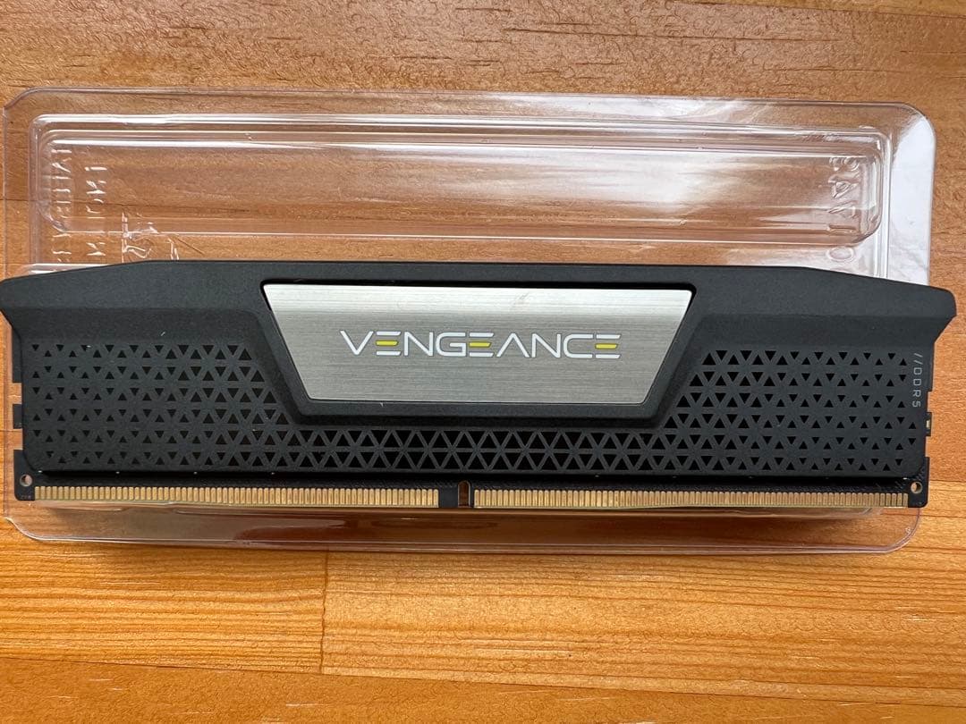 VENGEANCE DDR5 32GB 6000MT/s メモリー