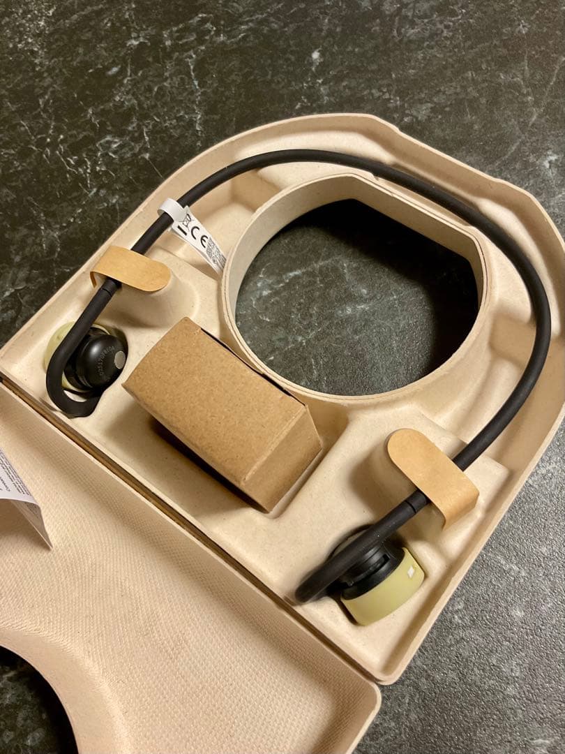 nura GO オンイヤースピーカー ブラック