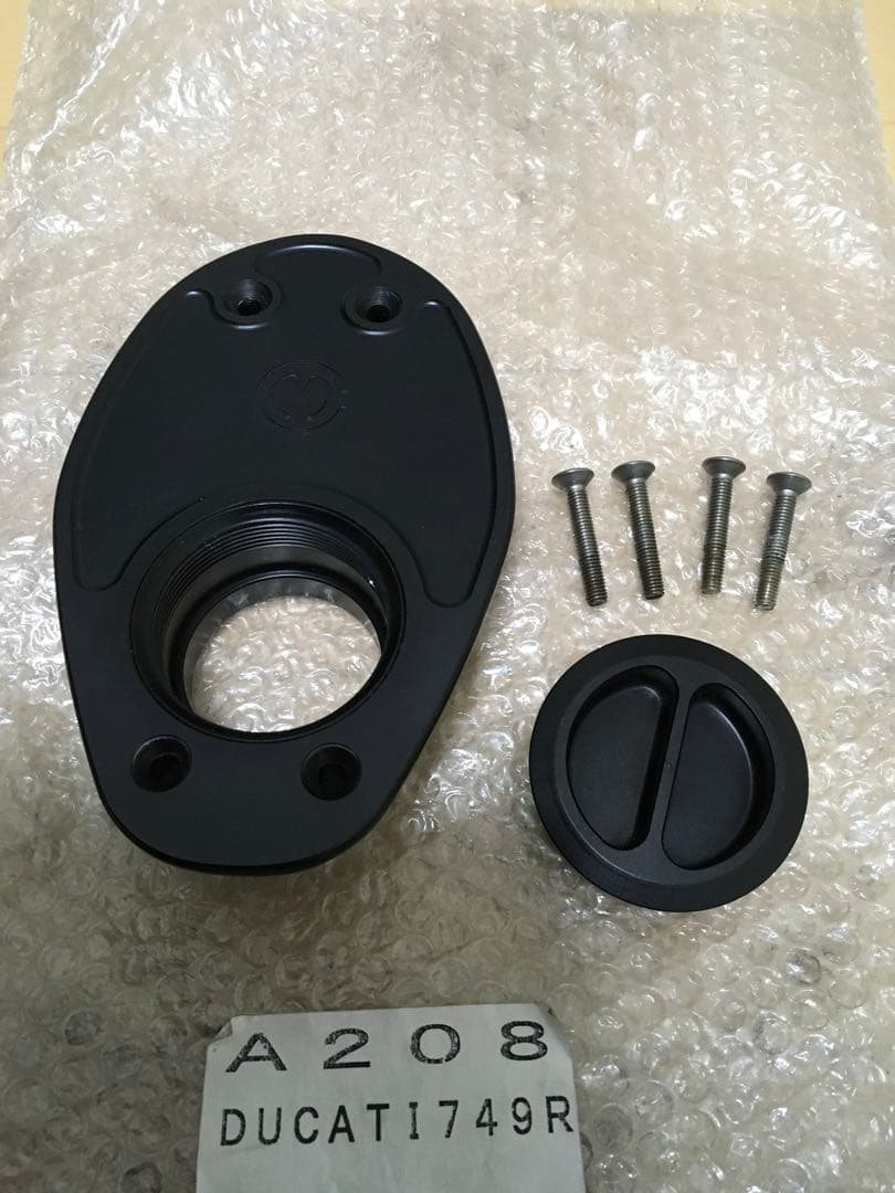 モトコルセ 燃料キャップ DUCATI 999 749