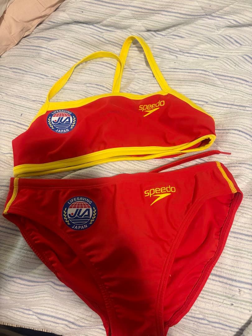 ミ*ズ様 Speedo セパレート水着 赤/黄 サーフライフセーバー