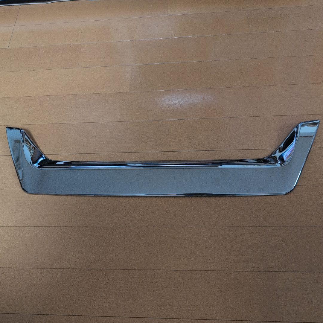 エスクァイア　モデリスタ バックドア　ガーニッシュ　 スモークメッキ 　良品