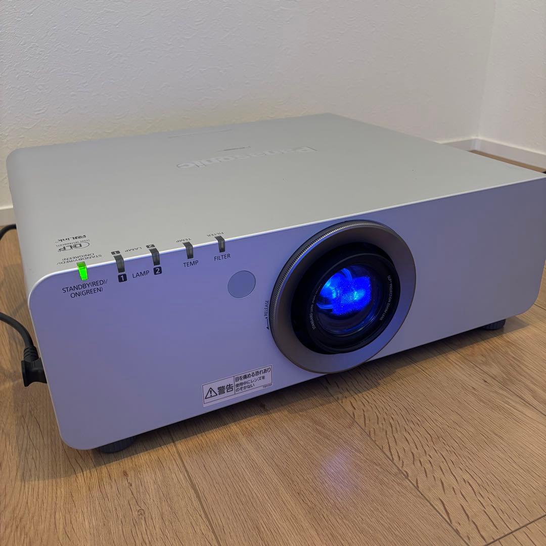 PanasonicDLPプロジェクタPT-D6000S 使用6538h 678h