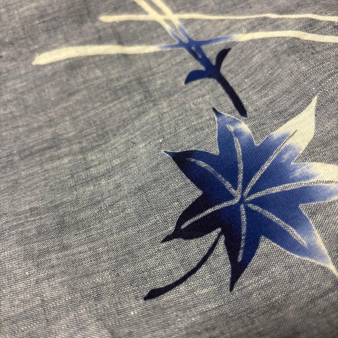 青みグレー地　紅葉と松葉文様 綿紬　大人の高級浴衣　竺仙調 ゆったりサイズ