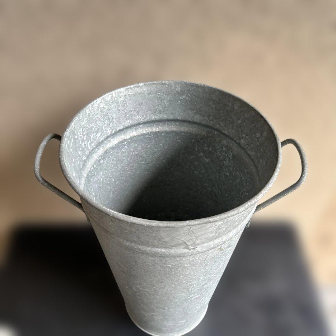 フラワーバスケット　傘立て　亜鉛メッキ　ブリキ