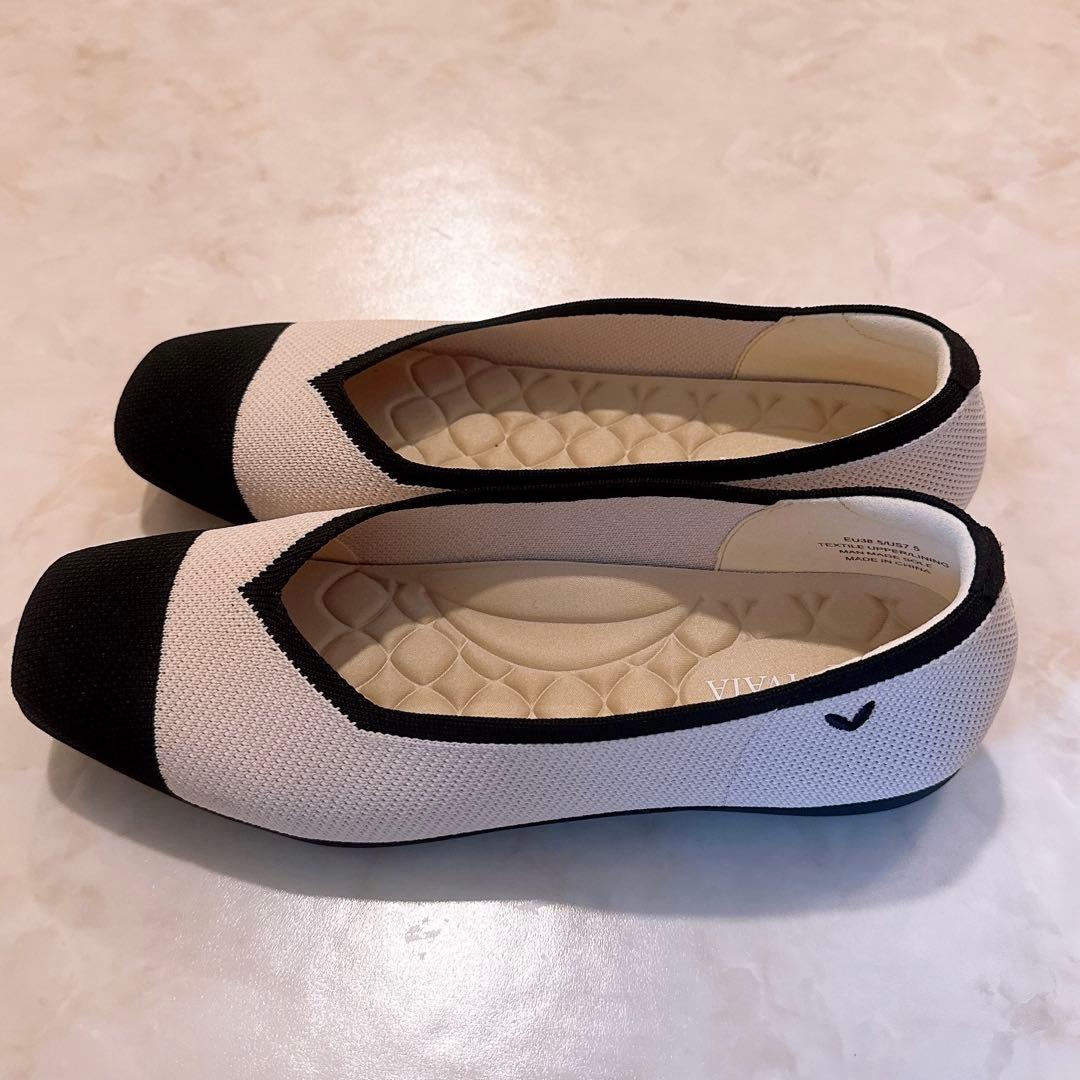 VIVAIA スクエアトゥ超軽量 フラットシューズ