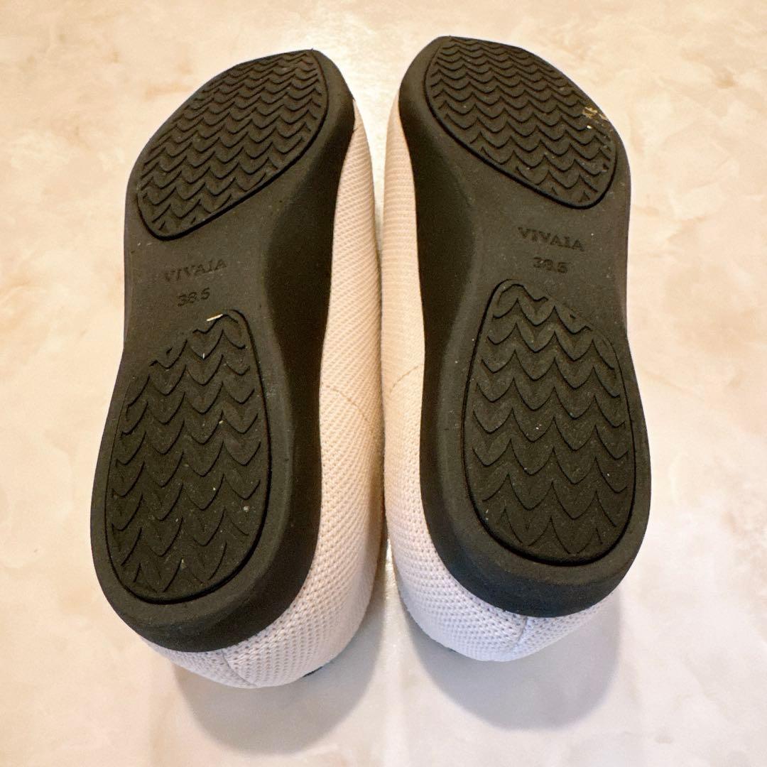 VIVAIA スクエアトゥ超軽量 フラットシューズ