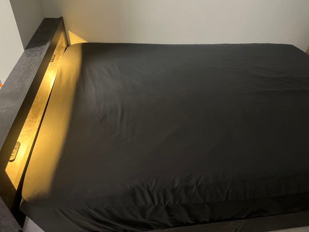 ニトリN-sleep ダブルマットレス&rasikのLED照明付きベッドフレーム