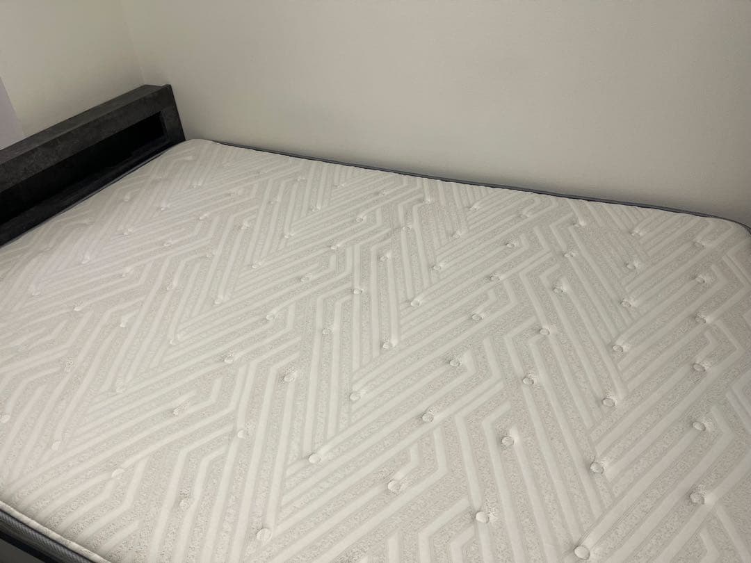 ニトリN-sleep ダブルマットレス&rasikのLED照明付きベッドフレーム