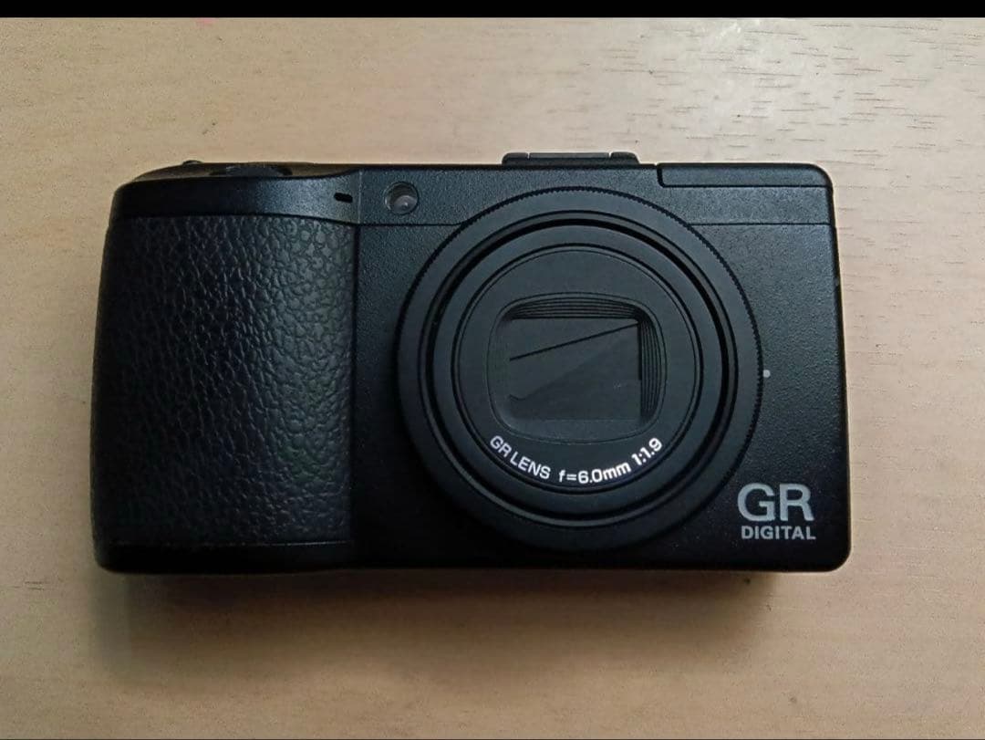 デジタルカメラ RCIOH GR DIGITAL 3