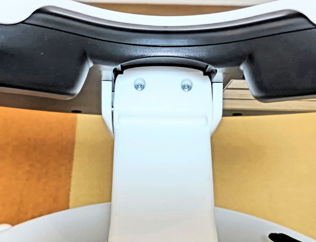 ベビービョルン ハイチェア（セーフティハーネス付き）