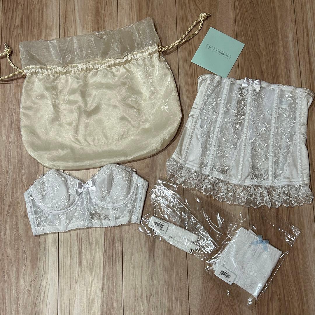 セモア ブライダルインナー　B70 ウエストニッパー64