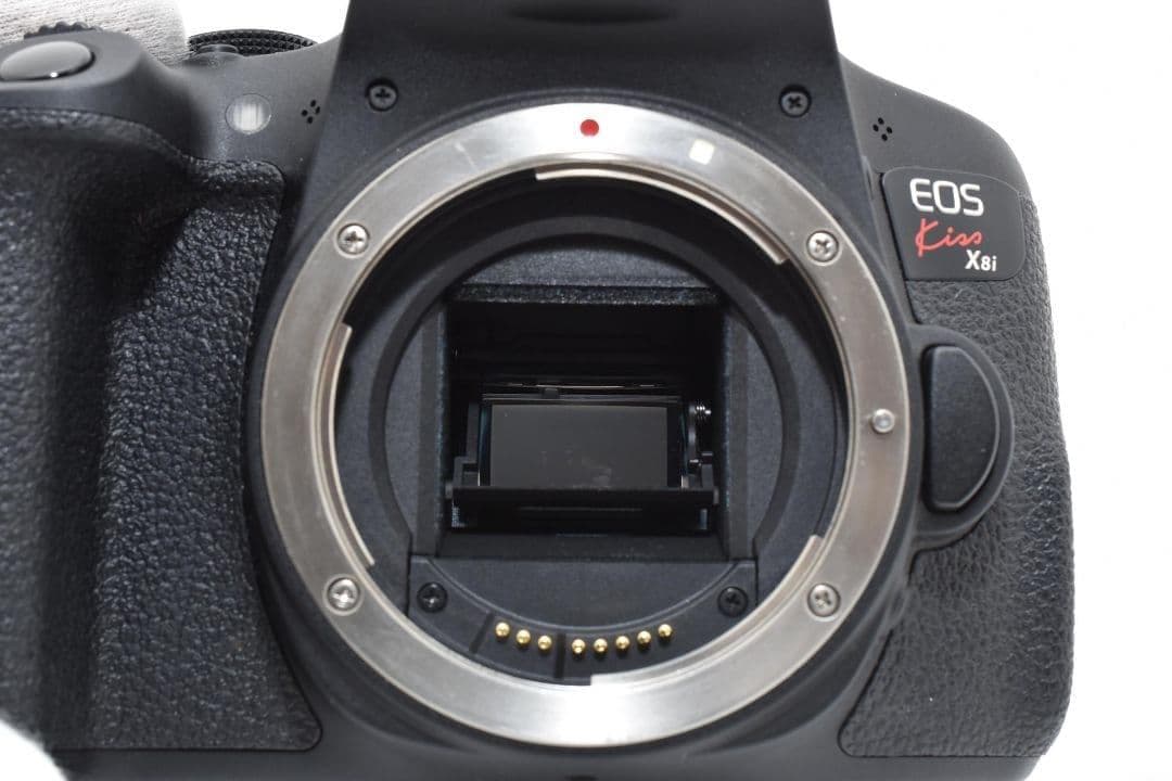 美品✨キヤノン EOS KissX8i✨ダブルレンズ 手ブレ補正 一眼レフカメラ