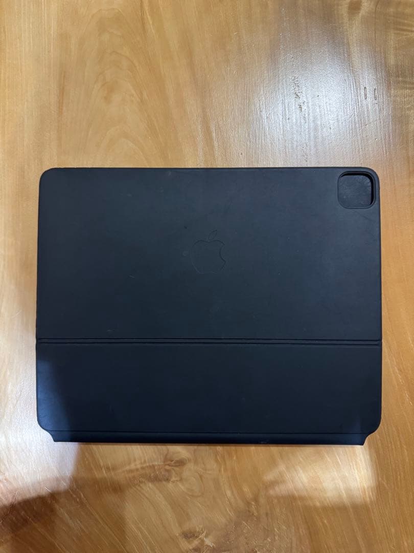 【美品】 iPad Pro 12.9第4世代+Magic Keyboard付き