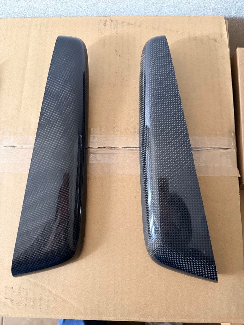 サイドスカートエクステンション ブラックカーボン　プリウス30リア用です
