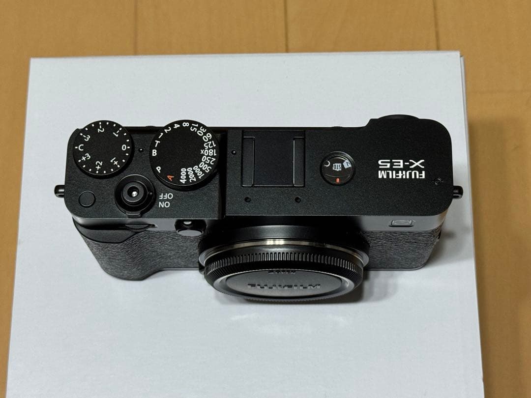 沼沼の沼様　FUJIFILM X-E5 ミラーレス一眼 ブラック