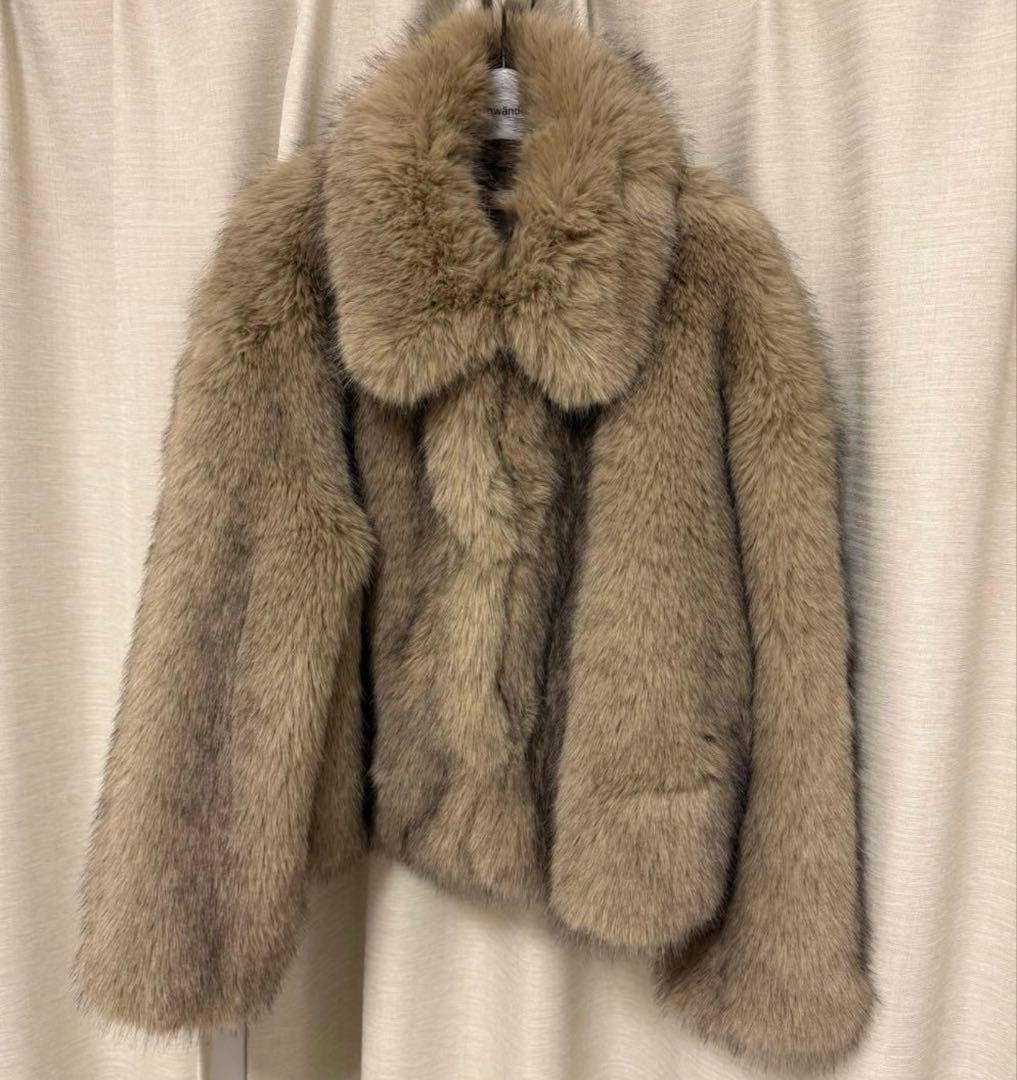 ジャケット・アウター leinwande Egg Fur Coat