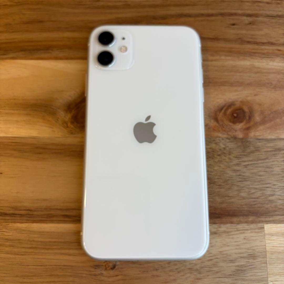 iphone11（ホワイト128GB） ※simフリー・箱あり