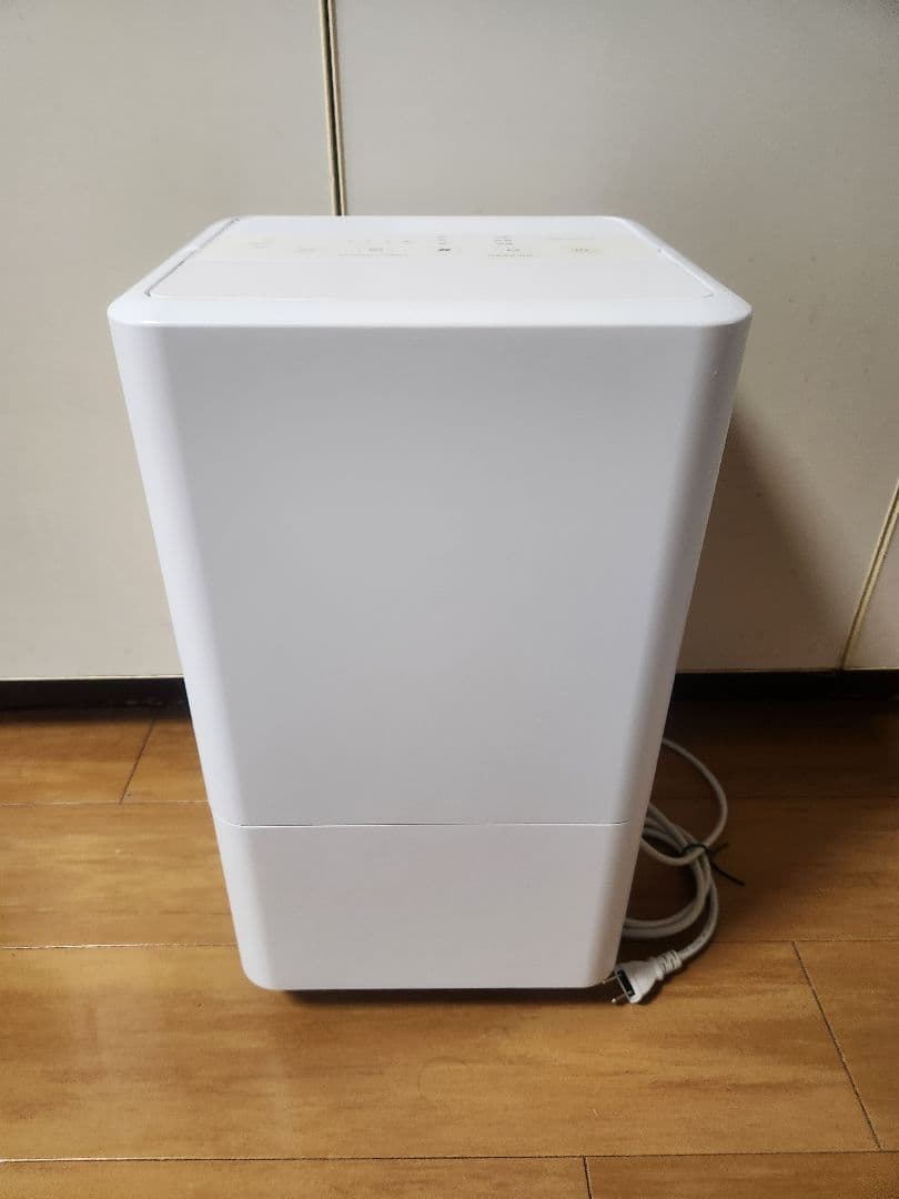 【使用品】コンパクトクーラー アイリスオーヤマ ICA-0301G