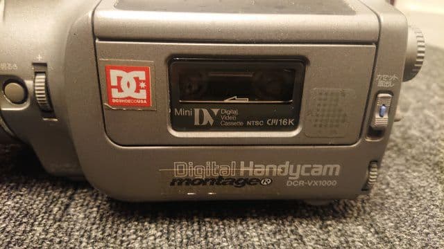 SONY DCR-VX1000 デジタルハンディカム 本体＋付属品