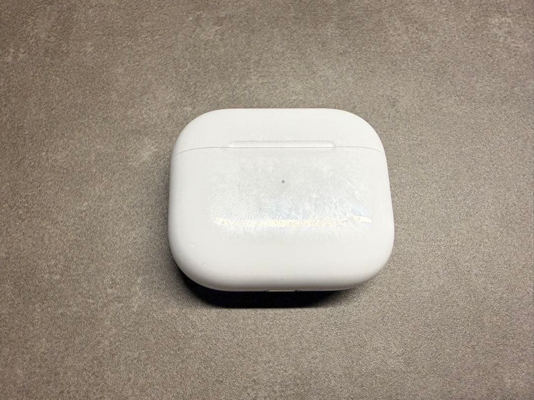 Airpods第3世代Lightning 充電ケース付き　アップル