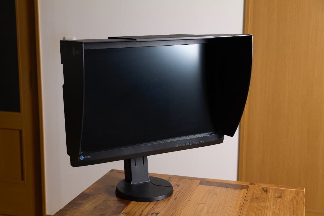 EIZO フード付きモニター 本体 CG246