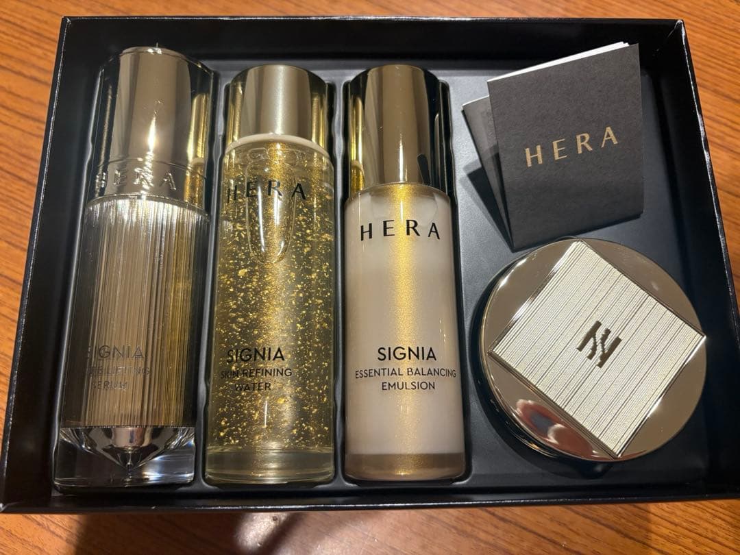 【新品未使用】HERA SIGNIA スキンケアセット