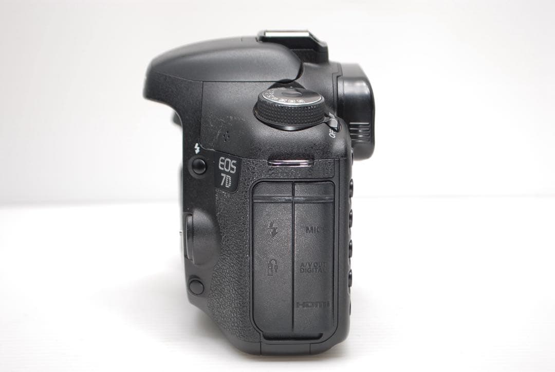 ❤️万能カメラ❤️Canon EOS 7D 超望遠レンズ付き Wi-Fi搭載