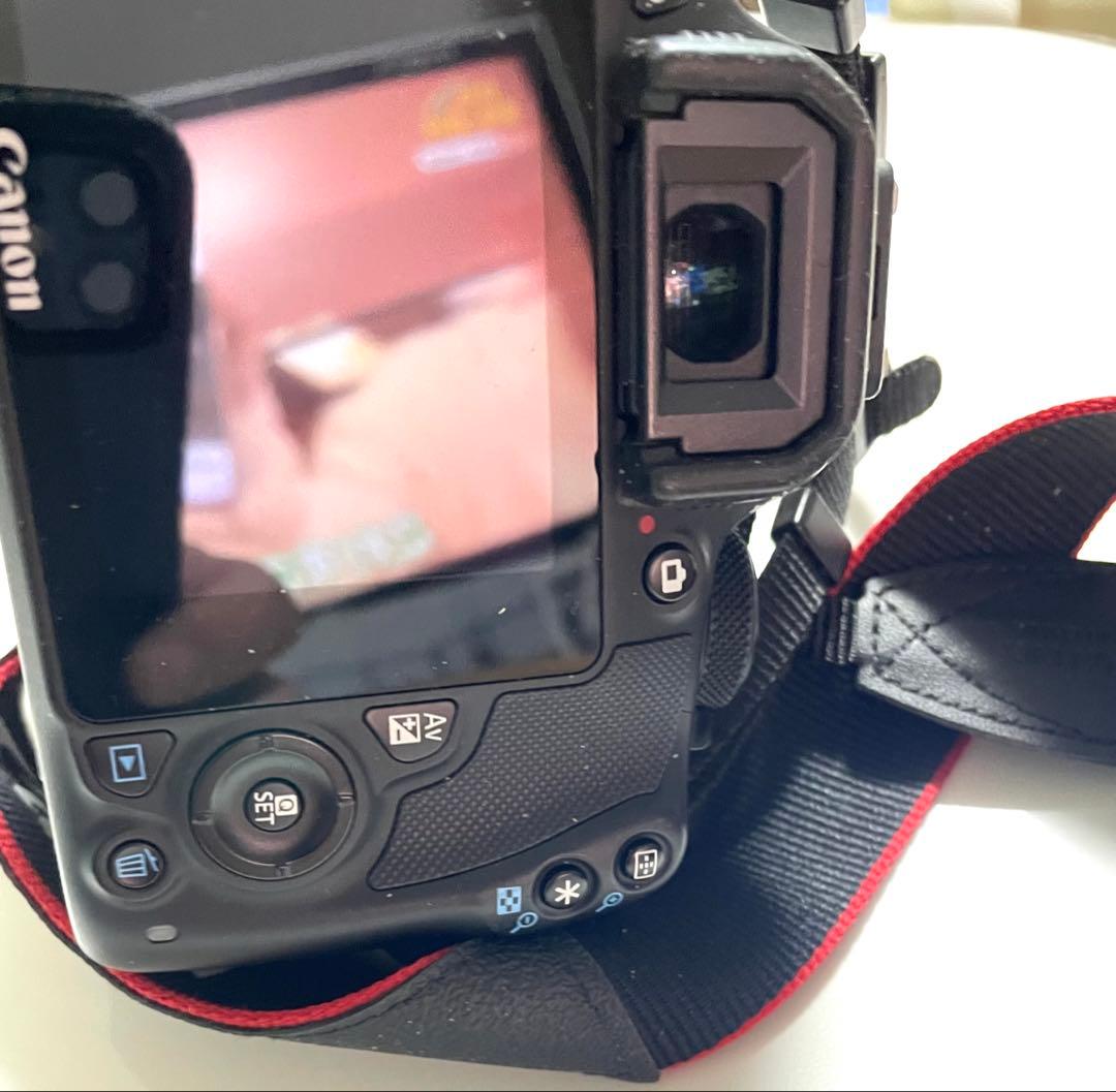 CANONデジタル一眼レフカメラEOS KissX7充電器ストラップバッテリー付