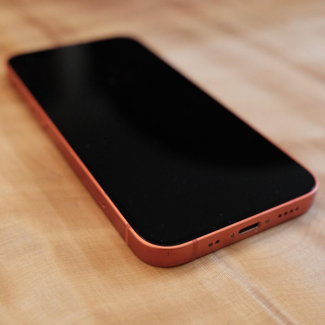 【訳あり品】iPhone 12 mini red docomo SIMフリー