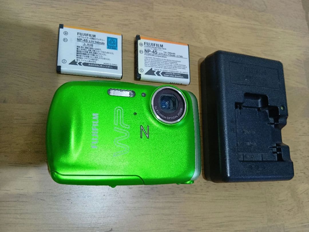 【美品】フジフィルム FUJIFILM FinePix Z33 WP グリーン