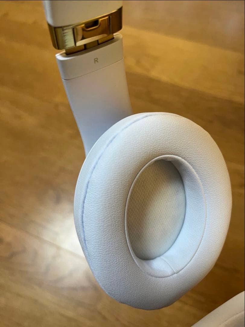 【生産終了品】箱ありBeats Studio3 Wireless ホワイト