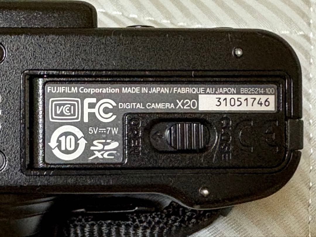 Fujifilm x20 富士フイルム ファインダー汚れ ジャンク