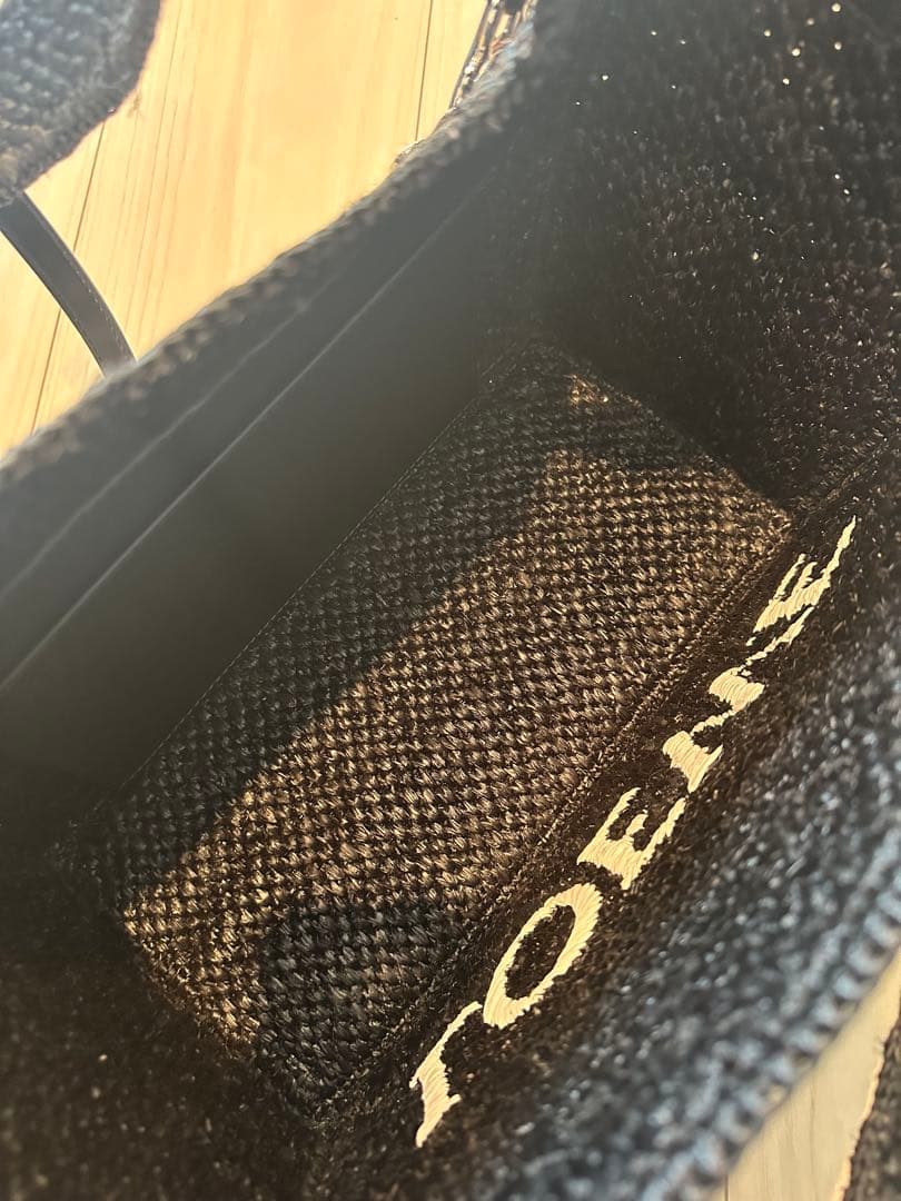 LOEWE ブラック かごバッグ