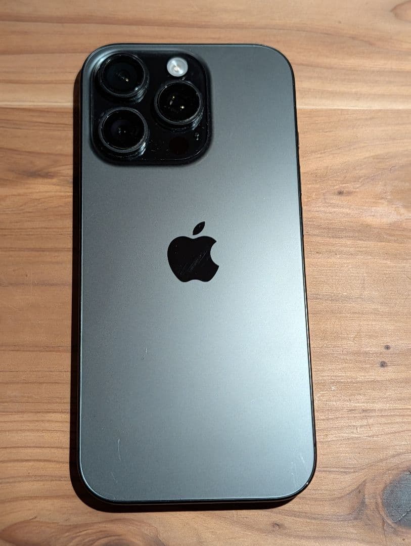 【ジャンク】iPhone 16 Pro 256GB 操作可能 ロック解除済