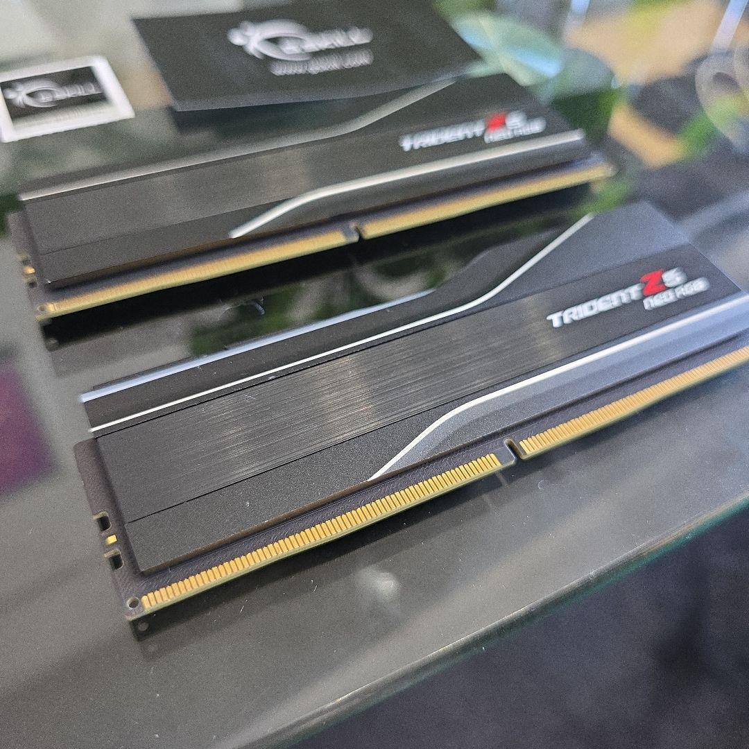 メモリー Trident Z5 Neo F5-6000J3636F16GX2-TZ5NR