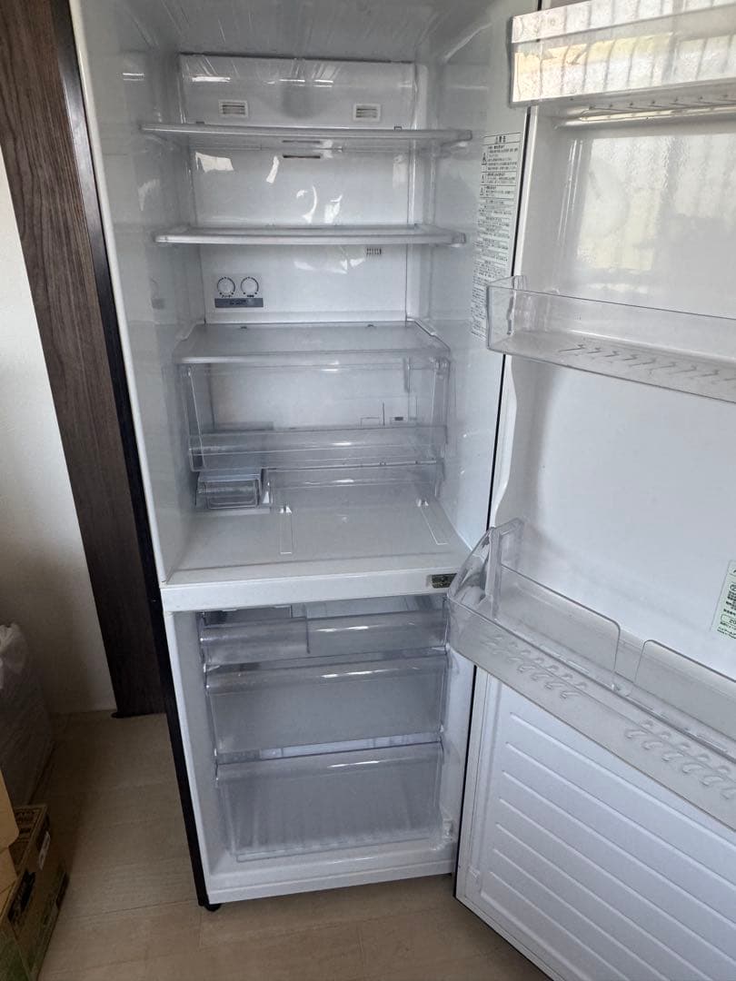 AQUA 冷蔵庫　AQR-27B（T）　送料込み❗️