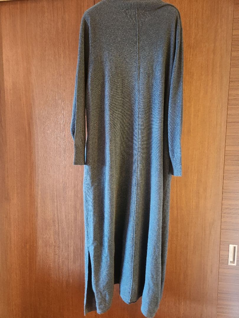 ダーマコレクション　カシミアニットタートルネックロングワンピース　LL　グリーン