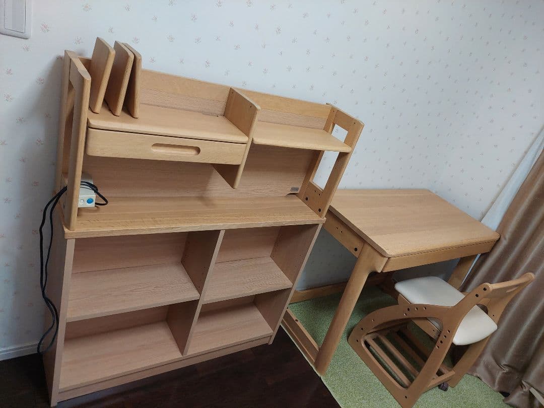 【まるもり】ITOKI学習机　国産楢材　引き取り希望(埼玉県)