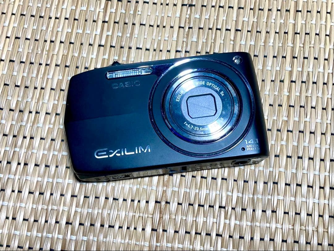 CASIO EXILIM 1410万画素 コンパクトデジタルカメラ