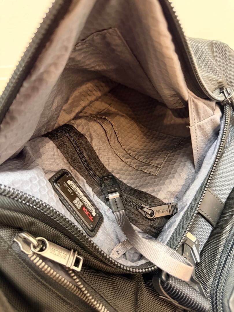 TUMI「ロジスティック」ALPHA BRAVO リュックサック