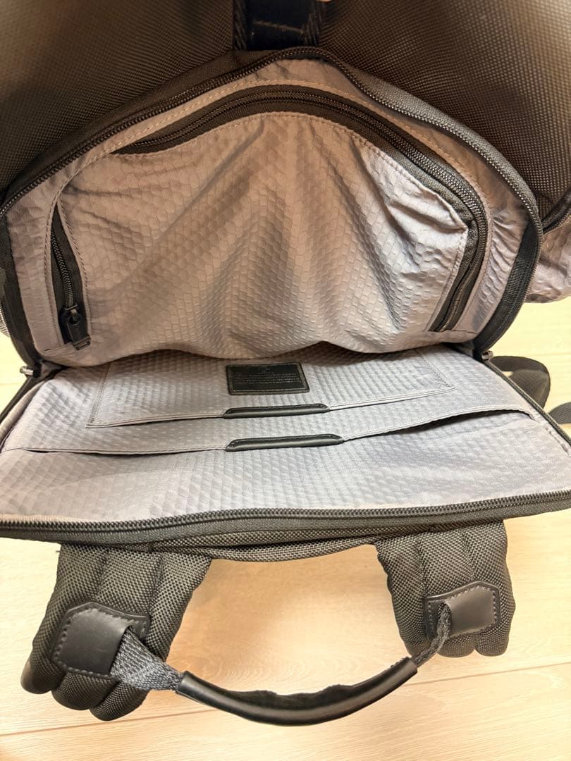 TUMI「ロジスティック」ALPHA BRAVO リュックサック